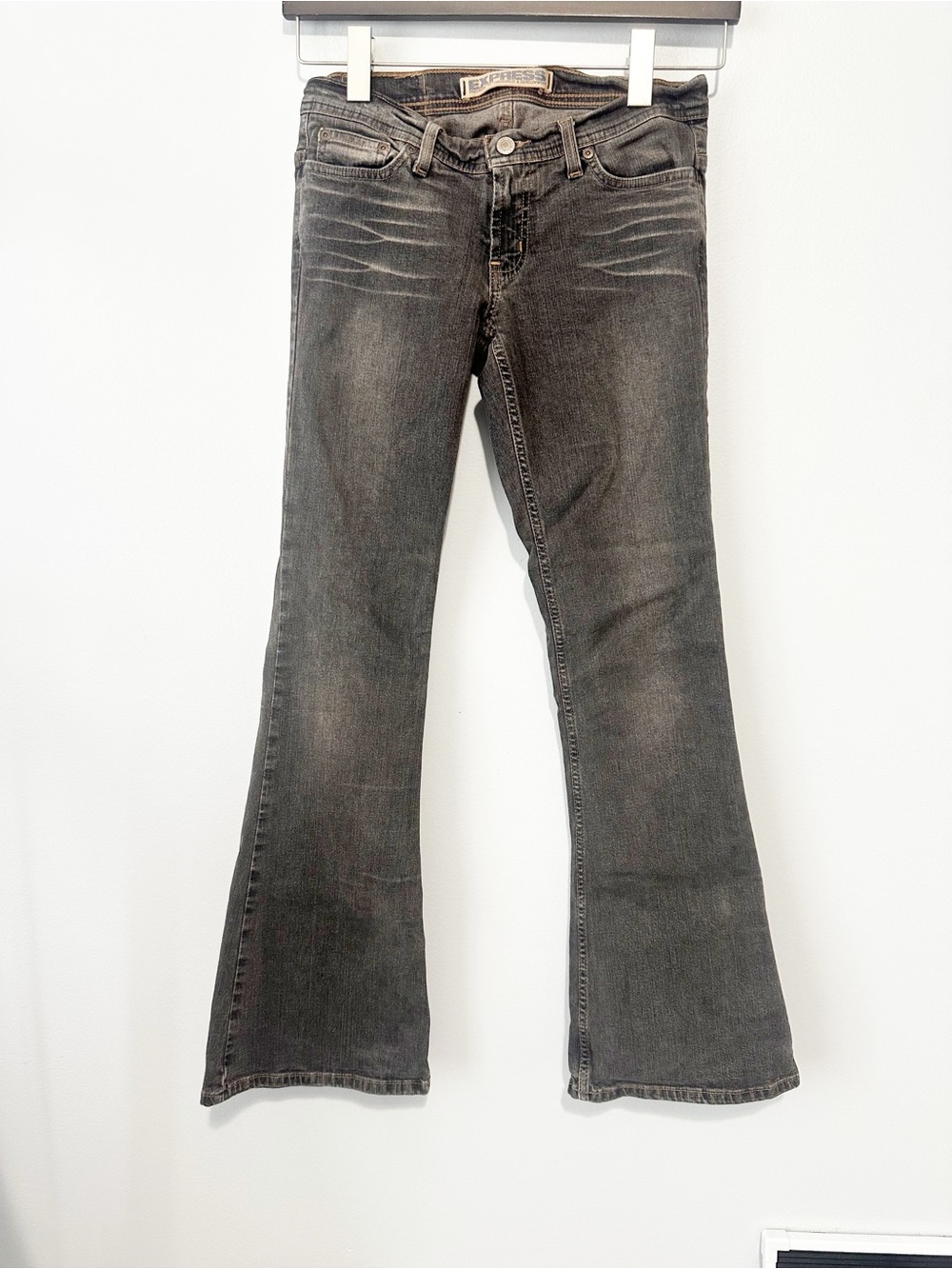 Express cetine bikini flare jeans Faded copper low rise denim size 4 vintage Y2K